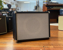 Load image into Gallery viewer, Fender Guitar Cabinet w/ Celestion Gold Alnico
