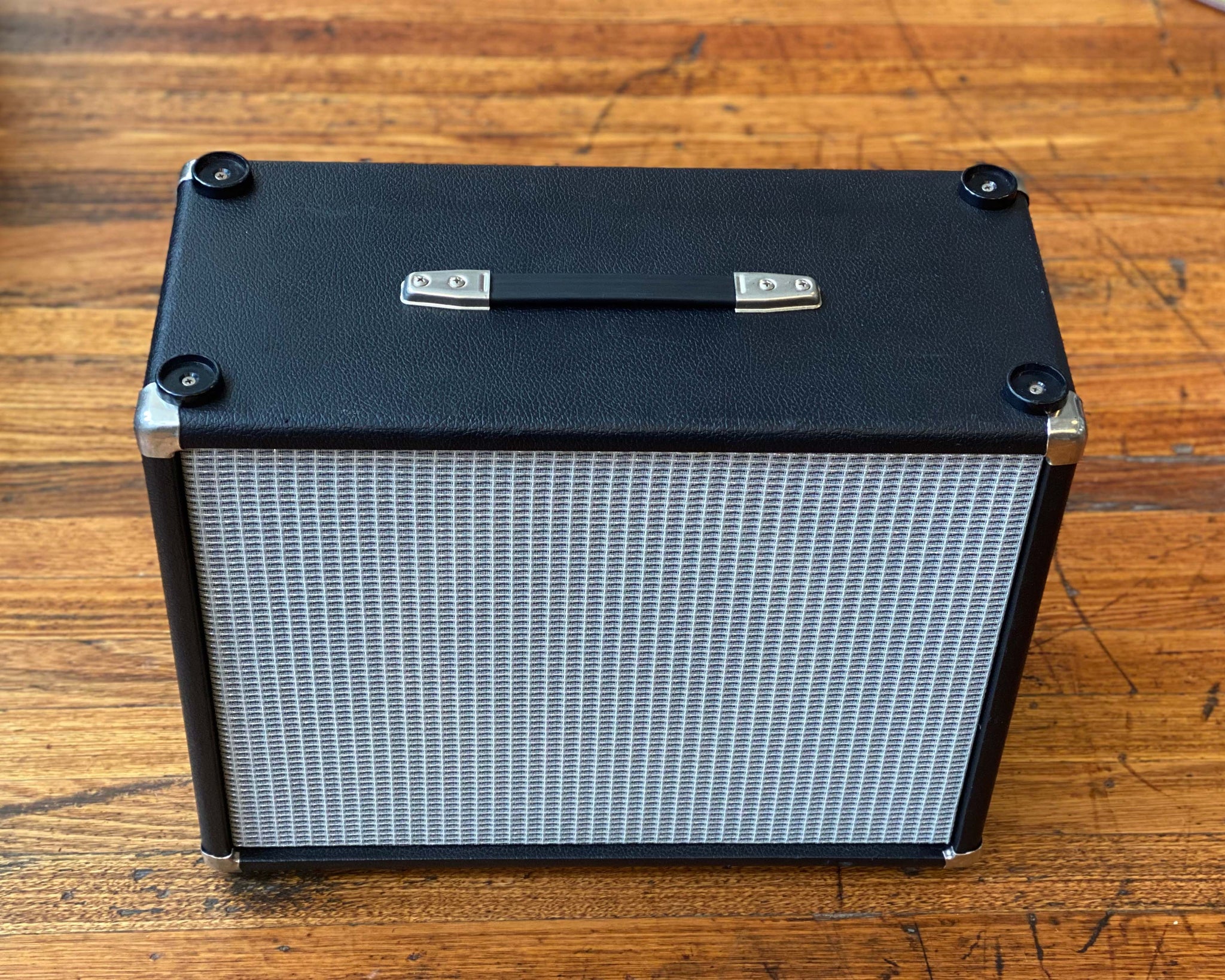 Fender best sale guitar cab