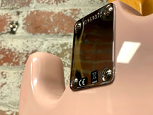 Load image into Gallery viewer, Fender American Original &#39;60s Stratocaster - Shell Pink
