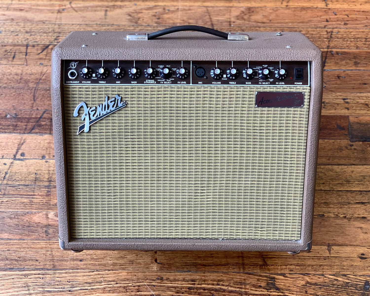 Fender Acoustasonic 30 – Found Sound