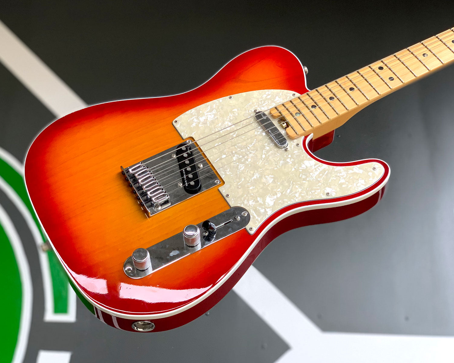 ギター Fender American Elite Telecaster Fender American Elite Telecaster - Aged Cherry Burst with