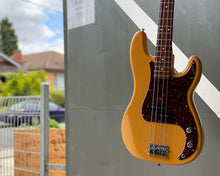 Load image into Gallery viewer, &#39;04 Fender American Standard Precision Bass - Butterscotch Blonde
