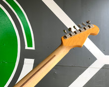 Load image into Gallery viewer, &#39;09 Fender American Vintage Reissue &#39;57 Stratocaster - AVRI Left Handed
