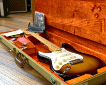 Load image into Gallery viewer, &#39;09 Fender American Vintage Reissue &#39;57 Stratocaster - AVRI Left Handed
