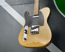 Load image into Gallery viewer, &#39;12 Fender American Vintage &#39;52 Telecaster - Left Handed w/ OHSC 🤠
