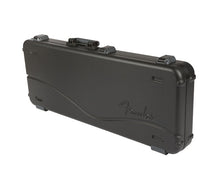 Load image into Gallery viewer, Fender Deluxe Moulded Strat/Tele Case
