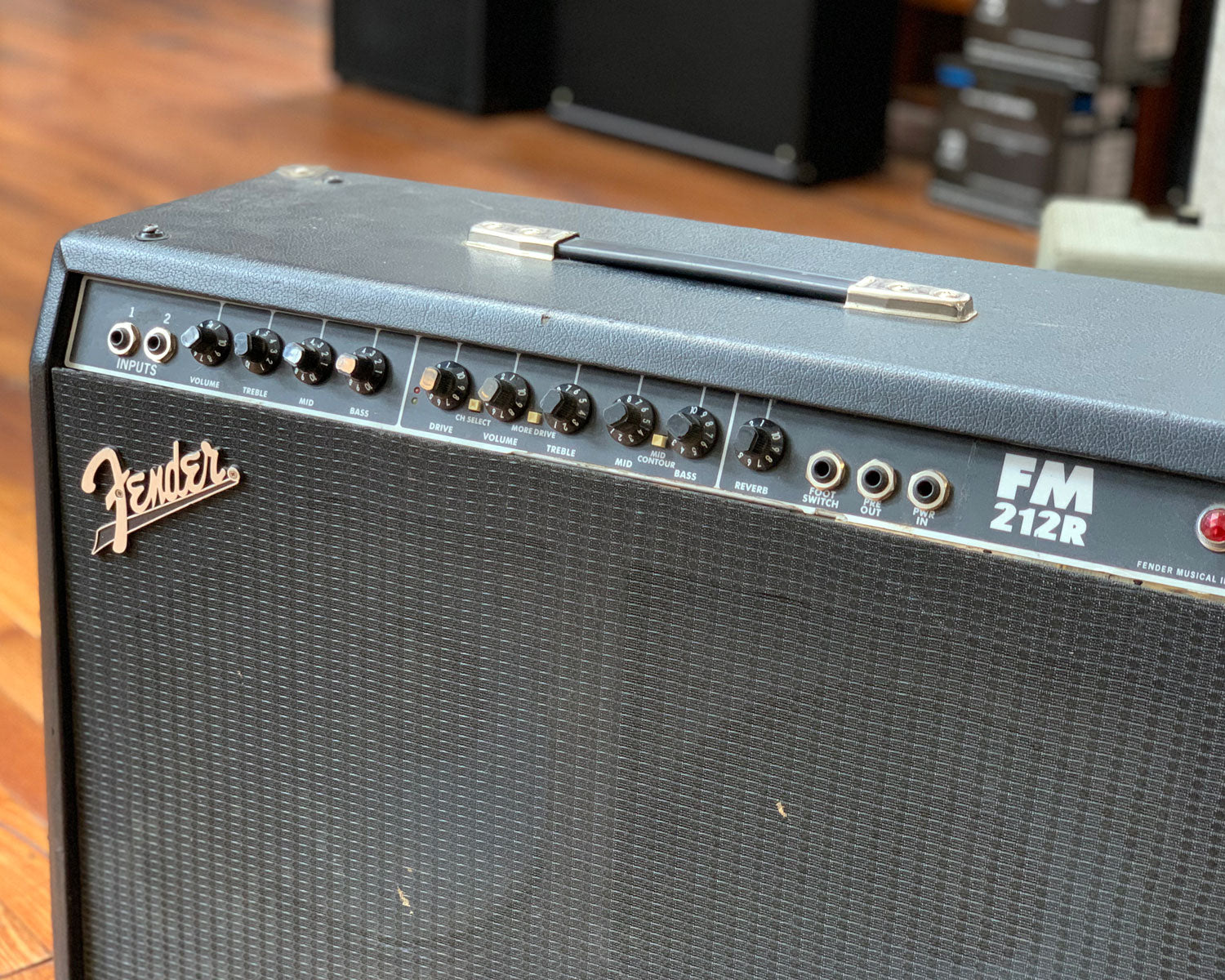 Fender frontman outlet fm212r