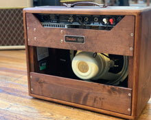 Load image into Gallery viewer, &#39;16 Fender Ltd Edition &#39;65 Princeton Reverb Knotty Pine

