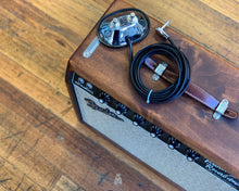 Load image into Gallery viewer, &#39;16 Fender Ltd Edition &#39;65 Princeton Reverb Knotty Pine
