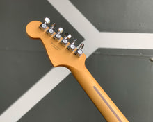 Load image into Gallery viewer, Fender Player Plus Meteora - Cosmic Jade - Like New!
