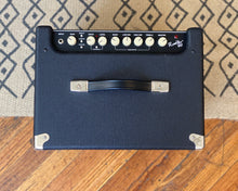 Load image into Gallery viewer, Fender Rumble 40 V3
