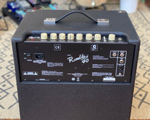 Load image into Gallery viewer, Fender Rumble 40 V3
