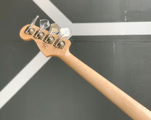 Load image into Gallery viewer, Fender Squier Paranormal Jazz Bass &#39;54 - Butterscotch Blonde
