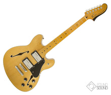 Load image into Gallery viewer, Fender Starcaster
