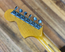Load image into Gallery viewer, &#39;75 Stratocaster - Olympic White (Refin)

