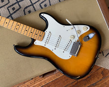 Load image into Gallery viewer, &#39;94 Fender US Vintage Series - &#39;57 Reissue Stratocaster - 2 Colour Sunburst
