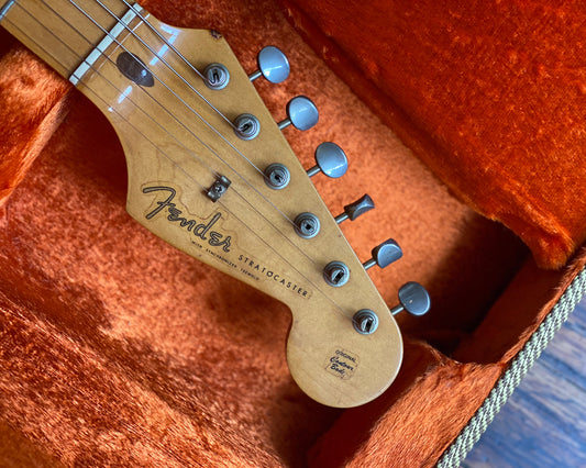 '94 Fender US Vintage Series - '57 Reissue Stratocaster - 2 Colour Sunburst