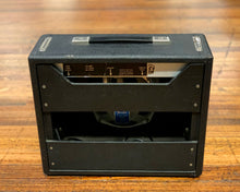 Load image into Gallery viewer, &#39;66 Fender Vibro Champ-Amp
