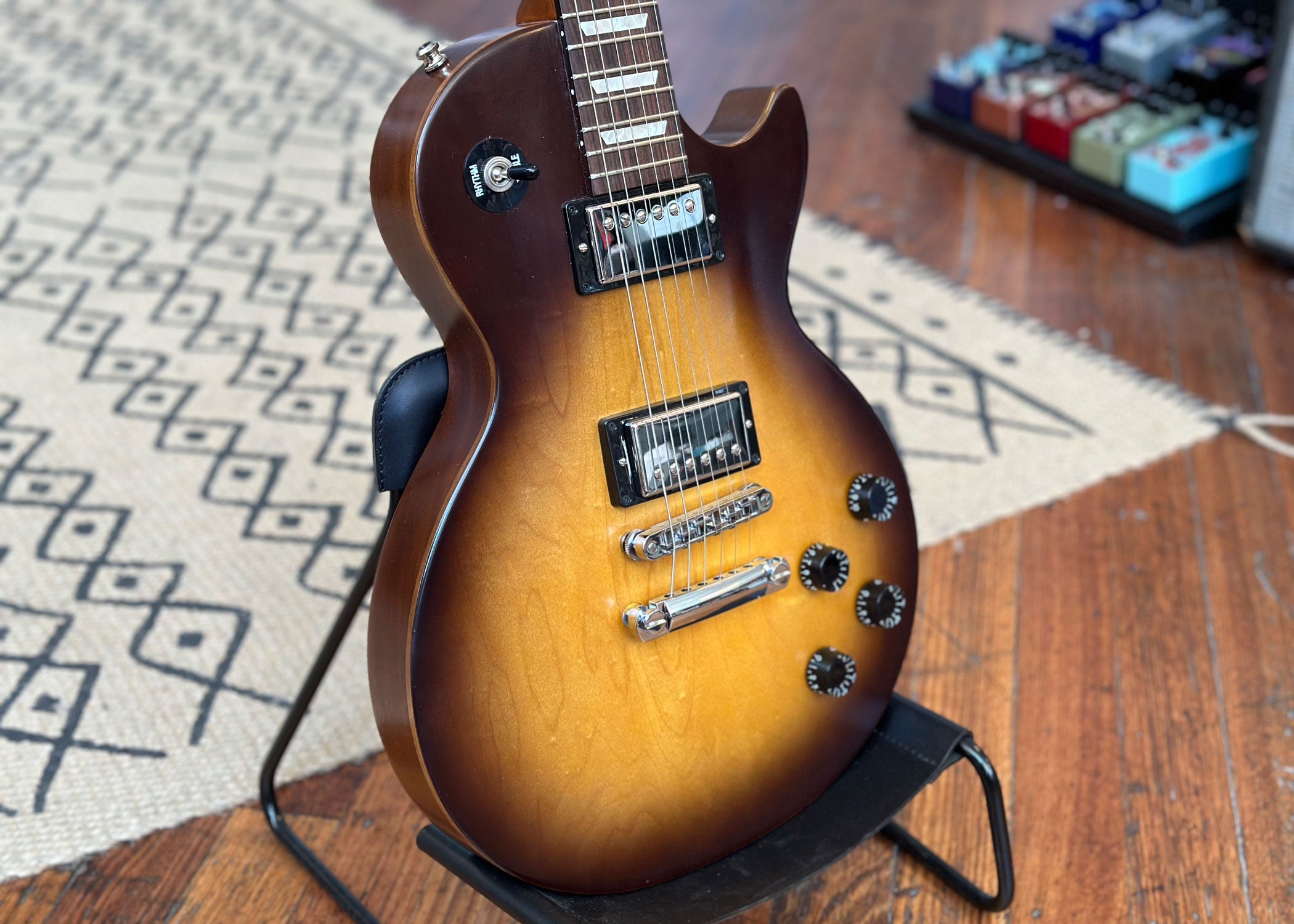 Gibson 60s Tribute Les Paul – Found Sound