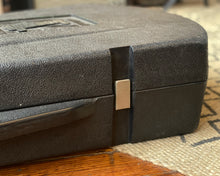 Load image into Gallery viewer, &#39;80s Gibson Protector - Chainsaw Case for Les Paul &amp; SG Guitars
