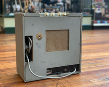 Load image into Gallery viewer, Goldentone Model 1776 Ten Watt Tremolo Combo
