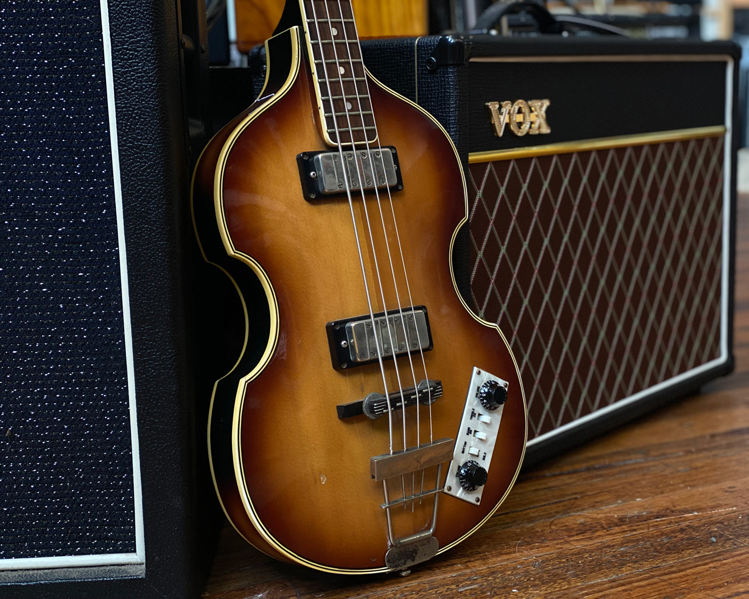 ベース Greco VB-450 Beatle Bass Tobacco Burst Greco VB-450 Beatle Bass Tobacco Burst '83 Greco VB-500 - Beatle