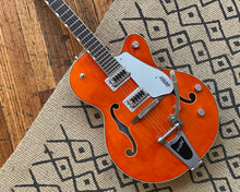 Load image into Gallery viewer, Gretsch G5420T Electromatic Classic Hollow Body Single Cut w/ Bigsby - Orange Stain
