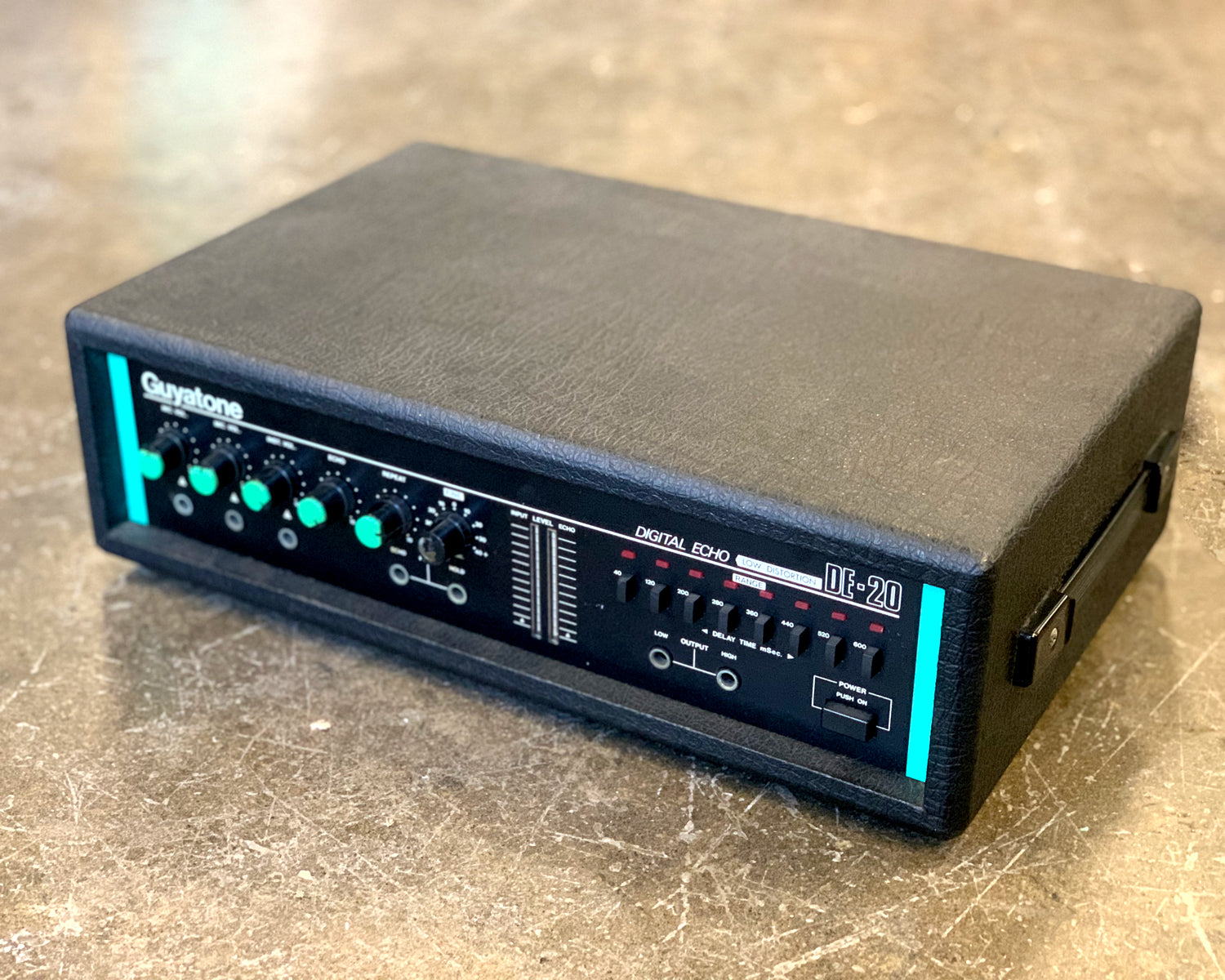 Guyatone DE-20 Digital Delay – Found Sound