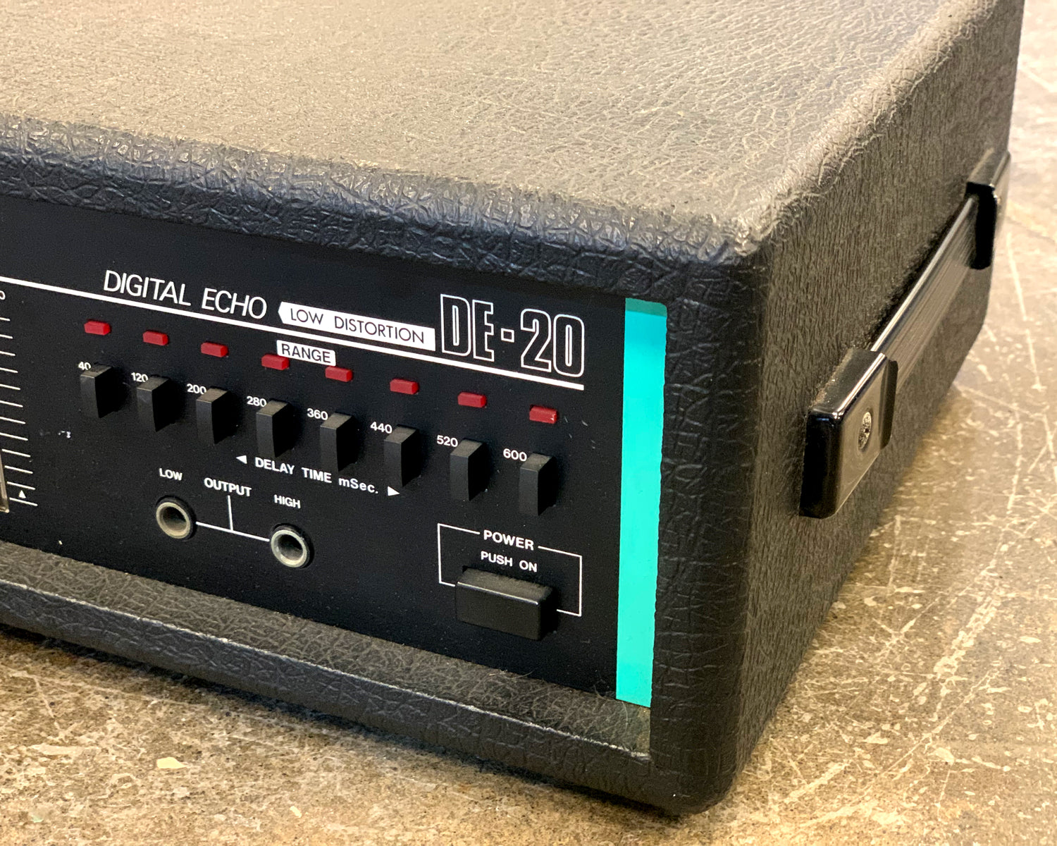 Guyatone DE-20 Digital Delay – Found Sound