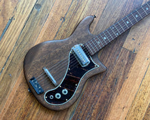 Load image into Gallery viewer, Guyatone Short Scale Electric Guitar
