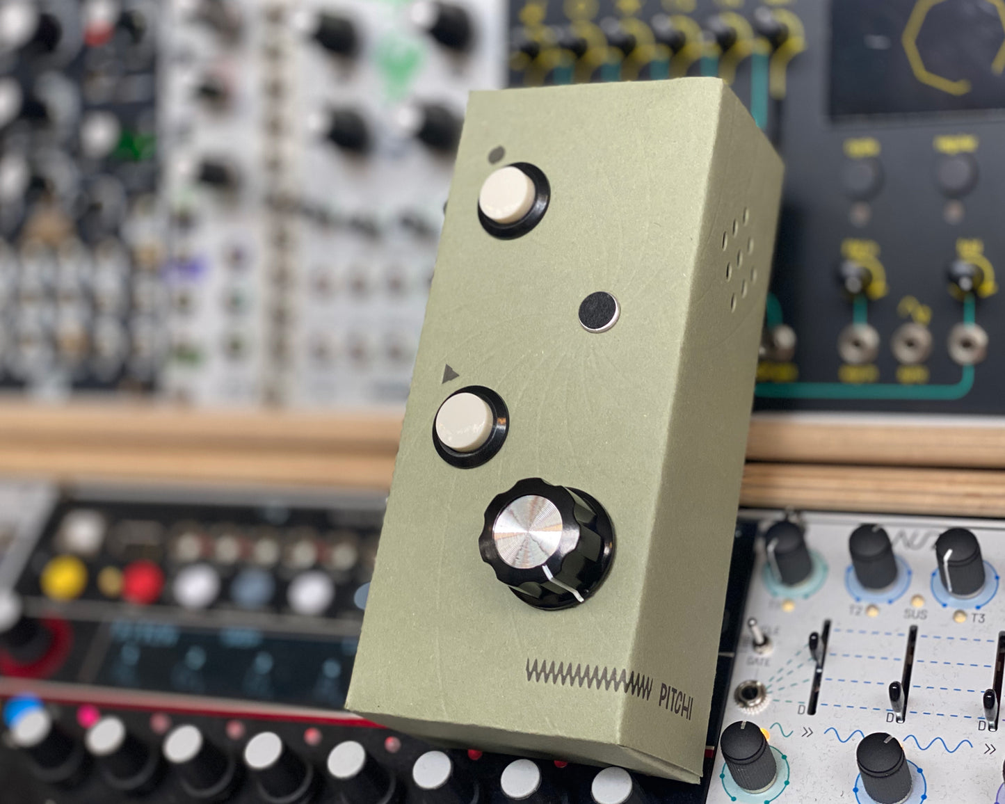 HISS PITCHI - Green