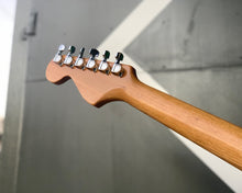 Load image into Gallery viewer, &#39;70s Hagstrom Scandi 🇸🇪
