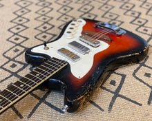 Load image into Gallery viewer, &#39;60s Harmony H15 Bobkat - Redburst
