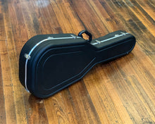 Load image into Gallery viewer, Hiscox LITEFLITE Pro II Classical Guitar Case
