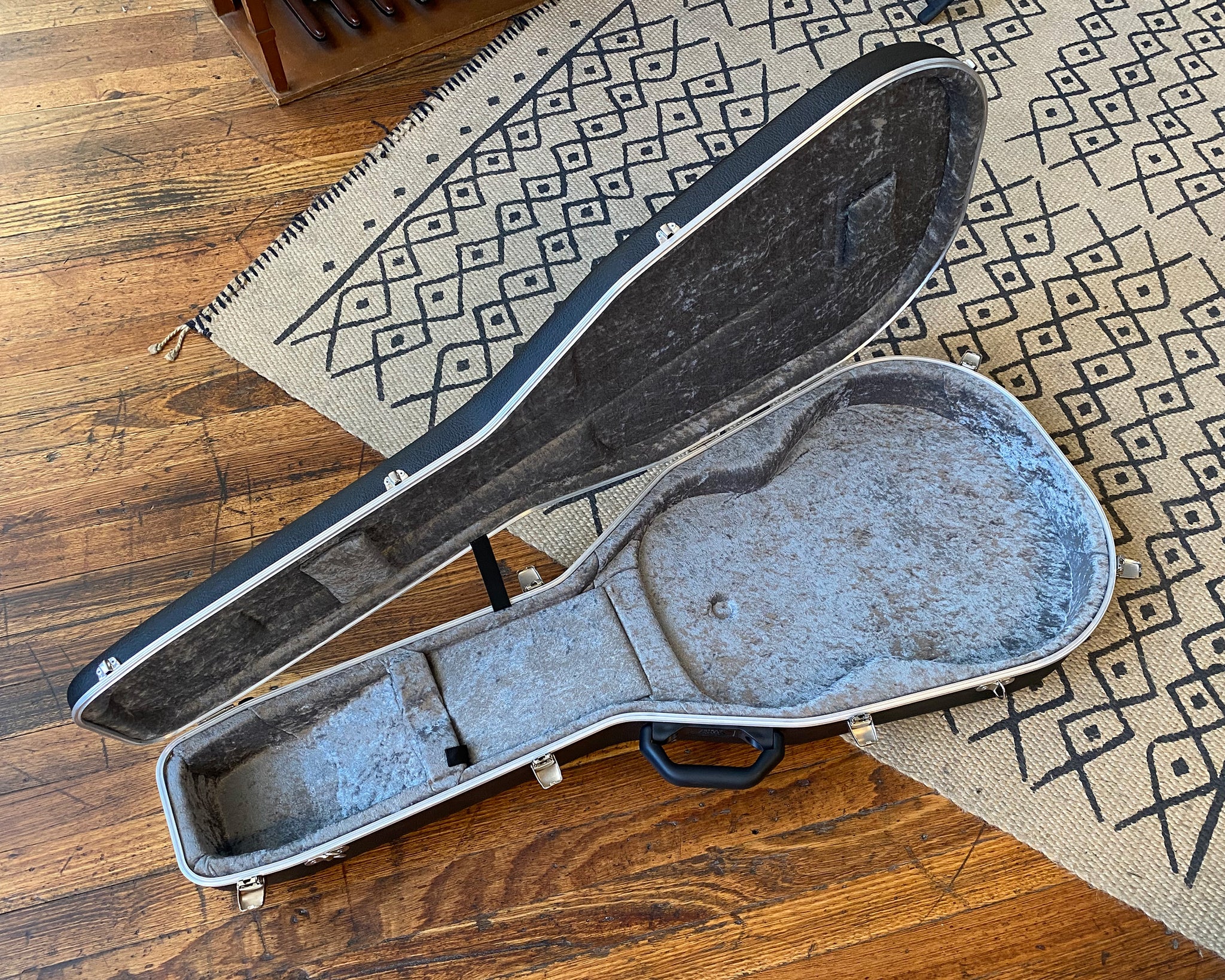 Hiscox Pro II Gibson ES 335 Case