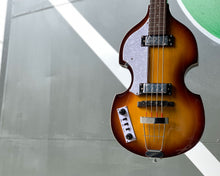 Load image into Gallery viewer, Left Handed Höfner Ignition Series Violin Bass - Sunburst
