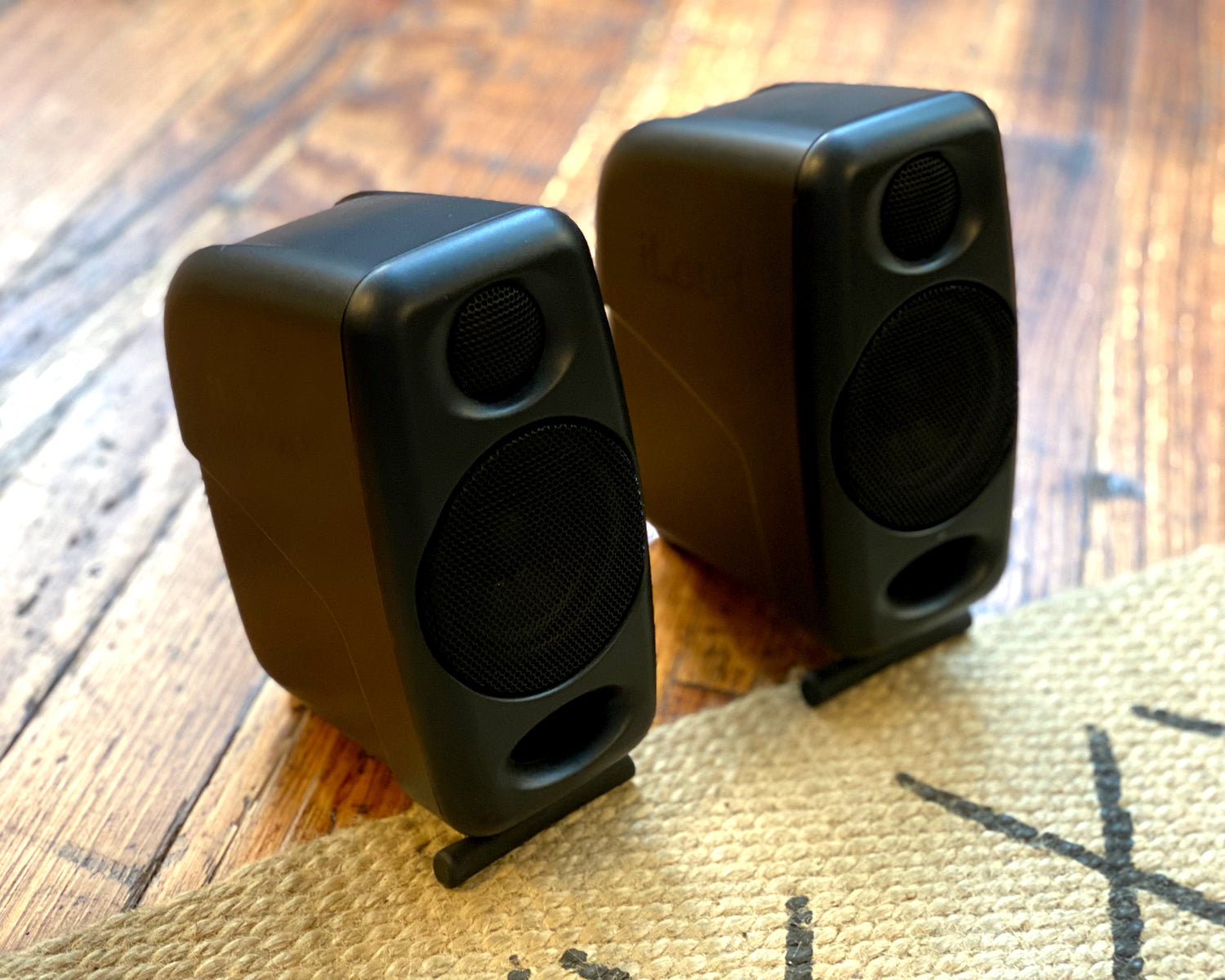 Iloud micro monitor hot sale australia