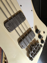 Load image into Gallery viewer, Orville by Gibson Thunderbird Bass
