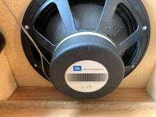 Load image into Gallery viewer, Eminar 1x15&quot; Bass Cabinet
