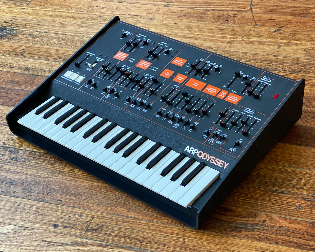 KORG Arp Odyssey Rev III – Found Sound