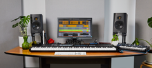 Load image into Gallery viewer, Novation Launchkey 88 MK3
