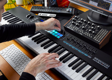 Load image into Gallery viewer, Novation Launchkey 88 MK3
