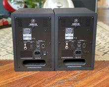 Load image into Gallery viewer, Mackie MR5 mk2 (pair)
