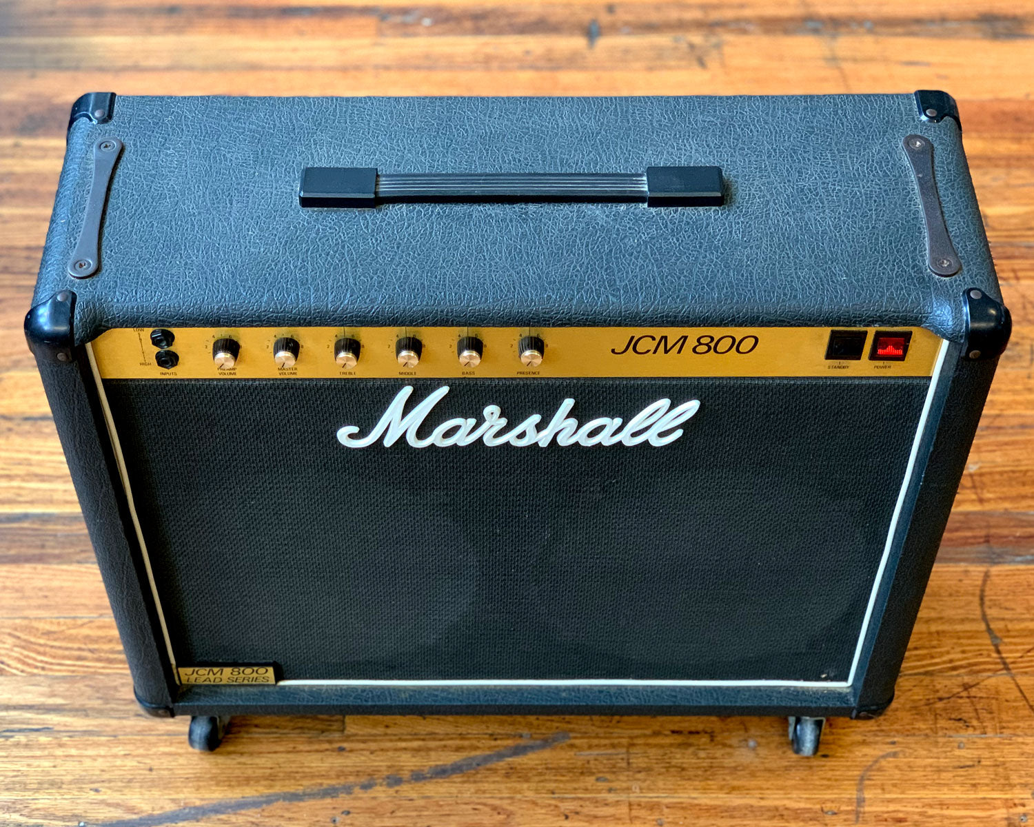 Marshall jcm 800 hotsell 50 watt combo