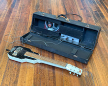 Load image into Gallery viewer, Maxim No2 Lap Steel w/ Amp-in-Case
