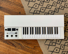 Load image into Gallery viewer, Mellotron M4000D MINI
