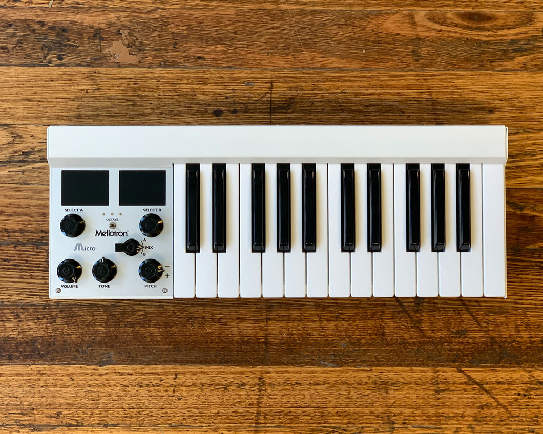 Mellotron M4000D Micro
