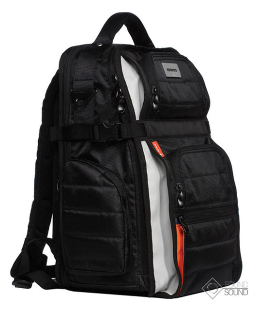Mono The FlyBy Back Pack