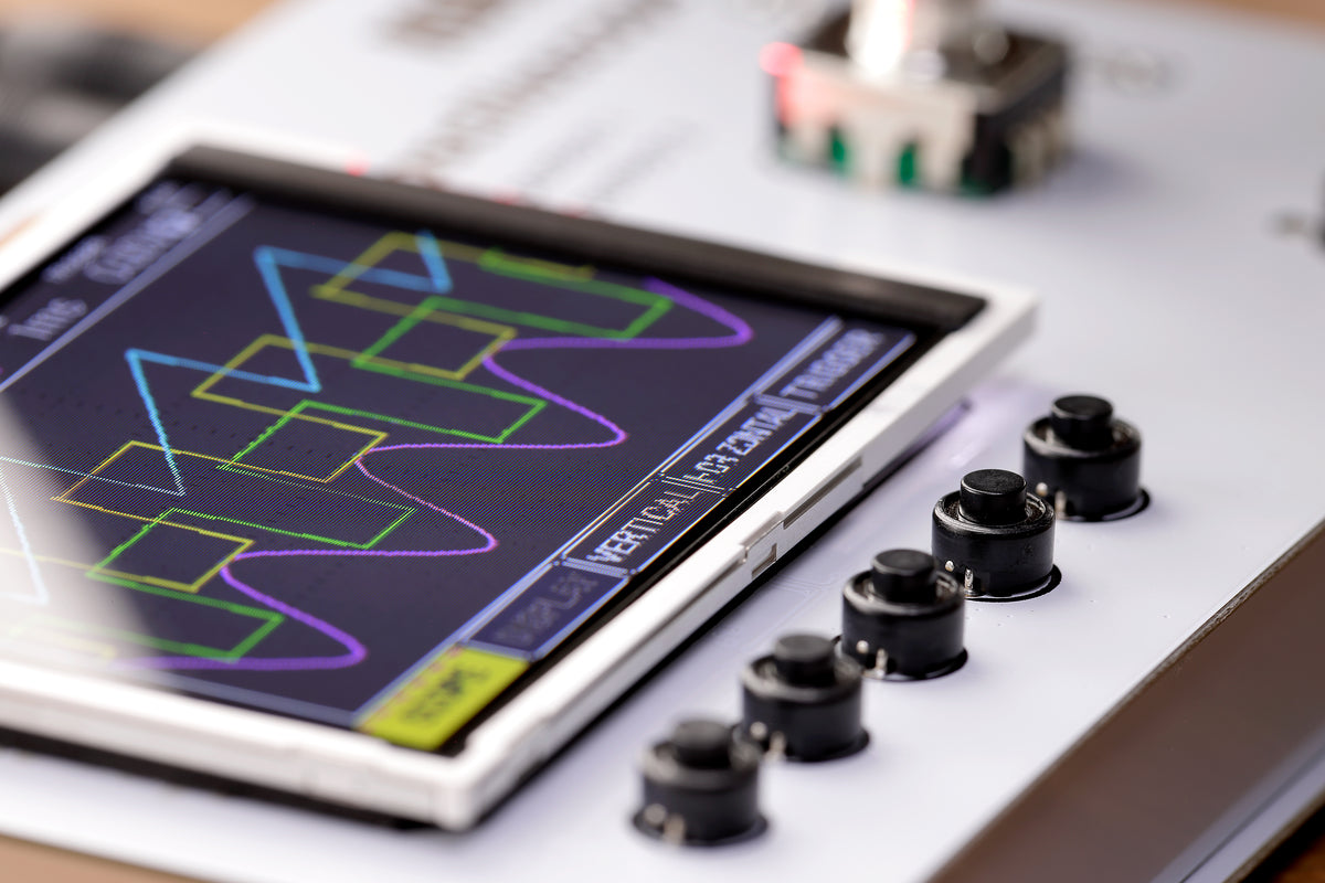 Limited Edition KORG NTS-2 Oscilloscope Kit & Bjooks Patch & Tweak with Korg Bundle