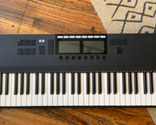 Load image into Gallery viewer, Native Instruments Komplete Kontrol S88 MK2
